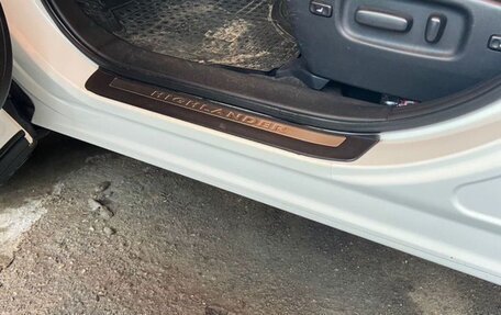 Toyota Highlander III, 2012 год, 2 200 000 рублей, 17 фотография