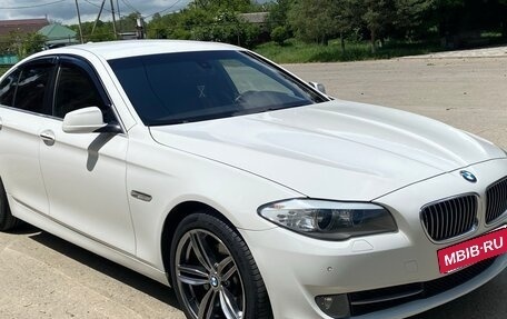 BMW 5 серия, 2013 год, 1 800 000 рублей, 2 фотография