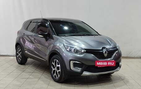 Renault Kaptur I рестайлинг, 2017 год, 1 380 000 рублей, 2 фотография