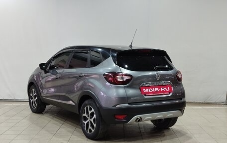 Renault Kaptur I рестайлинг, 2017 год, 1 380 000 рублей, 6 фотография