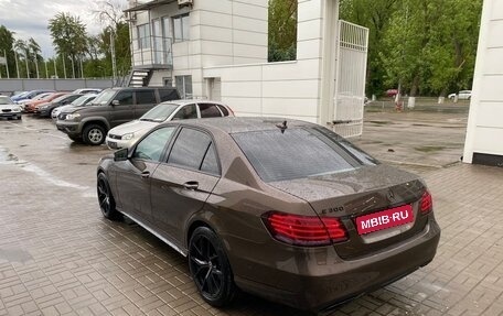 Mercedes-Benz E-Класс, 2013 год, 2 500 000 рублей, 6 фотография