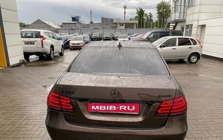 Mercedes-Benz E-Класс, 2013 год, 2 500 000 рублей, 7 фотография