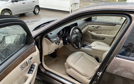 Mercedes-Benz E-Класс, 2013 год, 2 500 000 рублей, 13 фотография