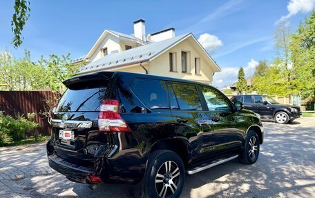 Toyota Land Cruiser Prado 150 рестайлинг 2, 2014 год, 3 280 000 рублей, 13 фотография