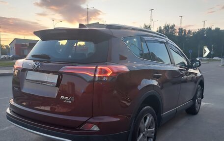 Toyota RAV4, 2018 год, 2 550 000 рублей, 2 фотография