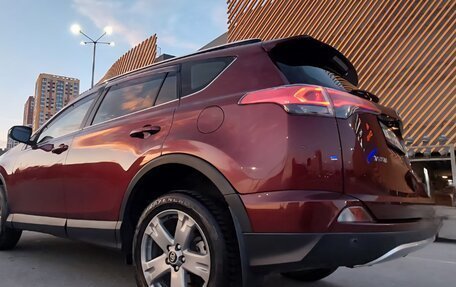 Toyota RAV4, 2018 год, 2 550 000 рублей, 6 фотография
