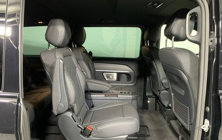 Mercedes-Benz V-Класс, 2024 год, 18 020 000 рублей, 28 фотография