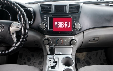 Toyota Highlander III, 2009 год, 1 349 000 рублей, 15 фотография