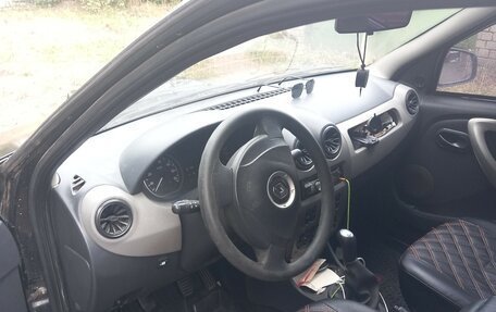Renault Logan I, 2011 год, 250 000 рублей, 3 фотография