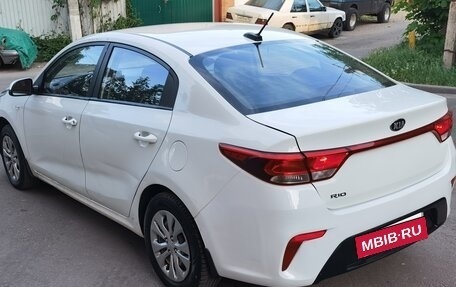 KIA Rio IV, 2017 год, 780 000 рублей, 4 фотография
