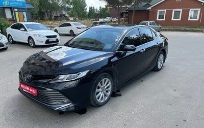Toyota Camry, 2018 год, 2 500 000 рублей, 1 фотография