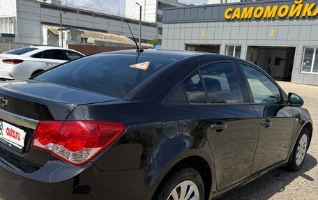 Chevrolet Cruze II, 2011 год, 610 000 рублей, 3 фотография