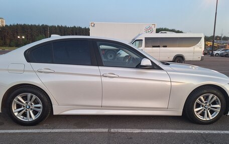 BMW 3 серия, 2017 год, 1 750 000 рублей, 4 фотография