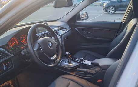 BMW 3 серия, 2017 год, 1 750 000 рублей, 10 фотография