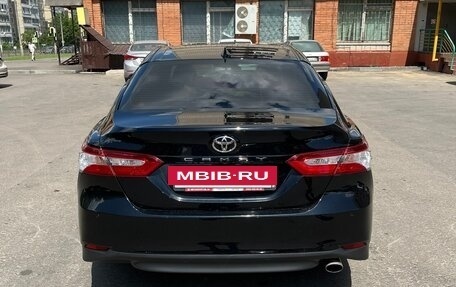 Toyota Camry, 2018 год, 2 500 000 рублей, 6 фотография