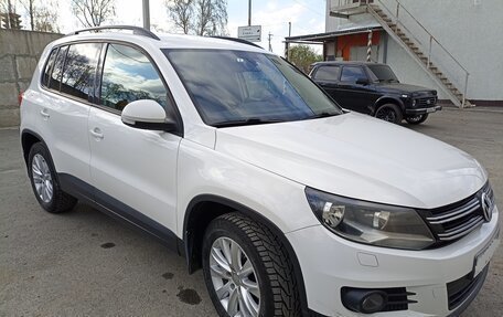 Volkswagen Tiguan I, 2011 год, 1 000 000 рублей, 1 фотография