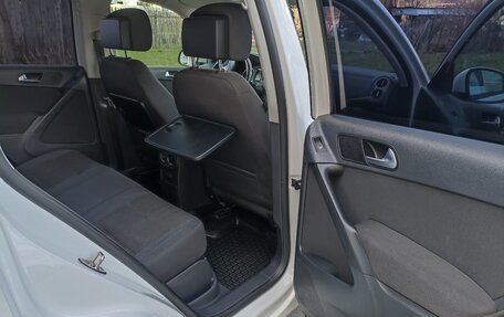 Volkswagen Tiguan I, 2011 год, 1 000 000 рублей, 8 фотография