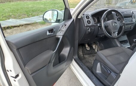 Volkswagen Tiguan I, 2011 год, 1 000 000 рублей, 6 фотография