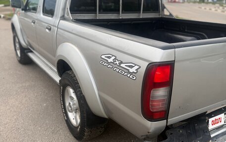 Nissan NP300, 2010 год, 1 180 000 рублей, 5 фотография