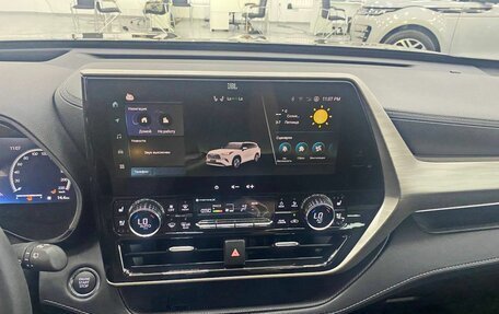 Toyota Highlander, 2024 год, 6 299 000 рублей, 15 фотография