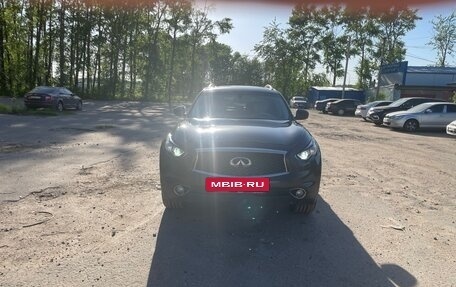 Infiniti QX70, 2017 год, 3 600 000 рублей, 2 фотография