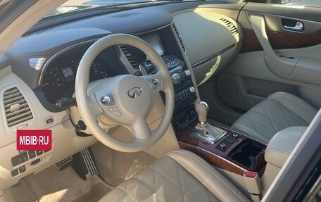 Infiniti QX70, 2017 год, 3 600 000 рублей, 12 фотография