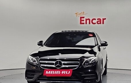 Mercedes-Benz E-Класс, 2020 год, 3 379 000 рублей, 2 фотография