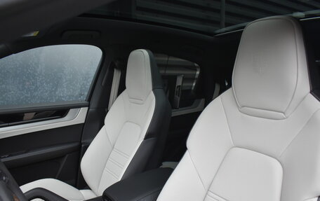 Porsche Cayenne III, 2024 год, 21 500 000 рублей, 14 фотография