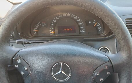 Mercedes-Benz C-Класс, 2002 год, 450 000 рублей, 1 фотография