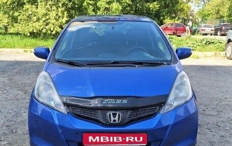 Honda Jazz II рестайлинг, 2011 год, 730 000 рублей, 1 фотография