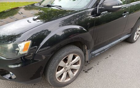 Mitsubishi Outlander III рестайлинг 3, 2010 год, 1 150 000 рублей, 3 фотография
