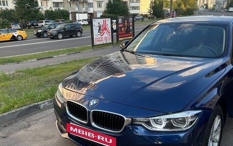 BMW 3 серия, 2017 год, 1 870 000 рублей, 4 фотография