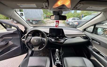 Toyota C-HR I рестайлинг, 2019 год, 2 050 000 рублей, 7 фотография