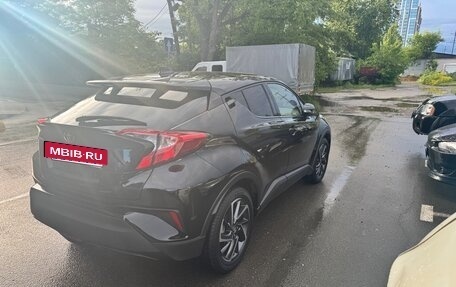 Toyota C-HR I рестайлинг, 2019 год, 2 050 000 рублей, 4 фотография