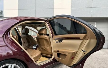 Mercedes-Benz S-Класс, 2005 год, 1 299 999 рублей, 8 фотография