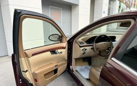 Mercedes-Benz S-Класс, 2005 год, 1 299 999 рублей, 10 фотография
