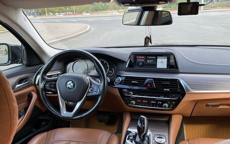 BMW 5 серия, 2017 год, 3 350 000 рублей, 8 фотография