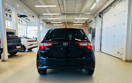 Toyota Vitz, 2018 год, 1 079 000 рублей, 5 фотография
