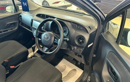 Toyota Vitz, 2018 год, 1 079 000 рублей, 10 фотография