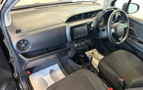 Toyota Vitz, 2018 год, 1 079 000 рублей, 13 фотография