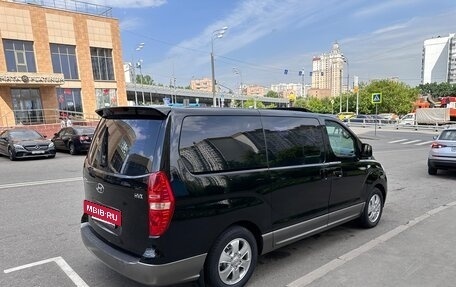 Hyundai Grand Starex Grand Starex I рестайлинг 2, 2010 год, 1 700 000 рублей, 11 фотография