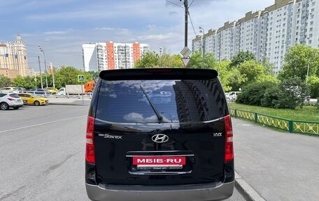 Hyundai Grand Starex Grand Starex I рестайлинг 2, 2010 год, 1 700 000 рублей, 8 фотография
