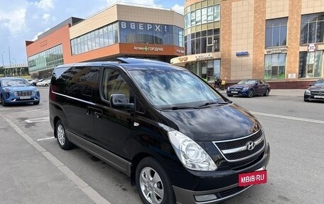 Hyundai Grand Starex Grand Starex I рестайлинг 2, 2010 год, 1 700 000 рублей, 9 фотография