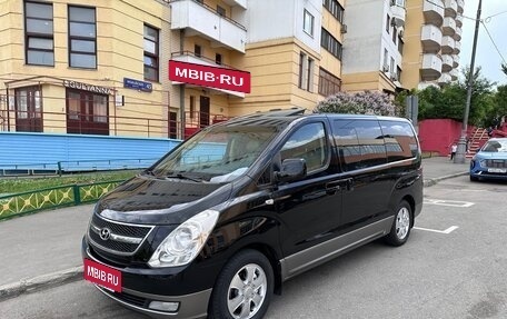 Hyundai Grand Starex Grand Starex I рестайлинг 2, 2010 год, 1 700 000 рублей, 10 фотография