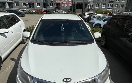 KIA Rio III рестайлинг, 2013 год, 700 000 рублей, 1 фотография