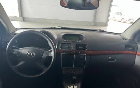 Toyota Avensis III рестайлинг, 2005 год, 609 000 рублей, 11 фотография