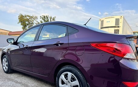 Hyundai Solaris II рестайлинг, 2011 год, 1 300 000 рублей, 12 фотография