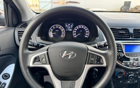Hyundai Solaris II рестайлинг, 2011 год, 1 300 000 рублей, 15 фотография