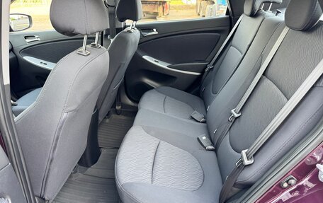 Hyundai Solaris II рестайлинг, 2011 год, 1 300 000 рублей, 26 фотография