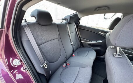 Hyundai Solaris II рестайлинг, 2011 год, 1 300 000 рублей, 25 фотография
